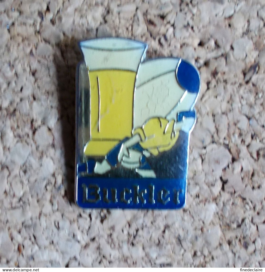 Pin's - Rugby - Buckler - Bière
