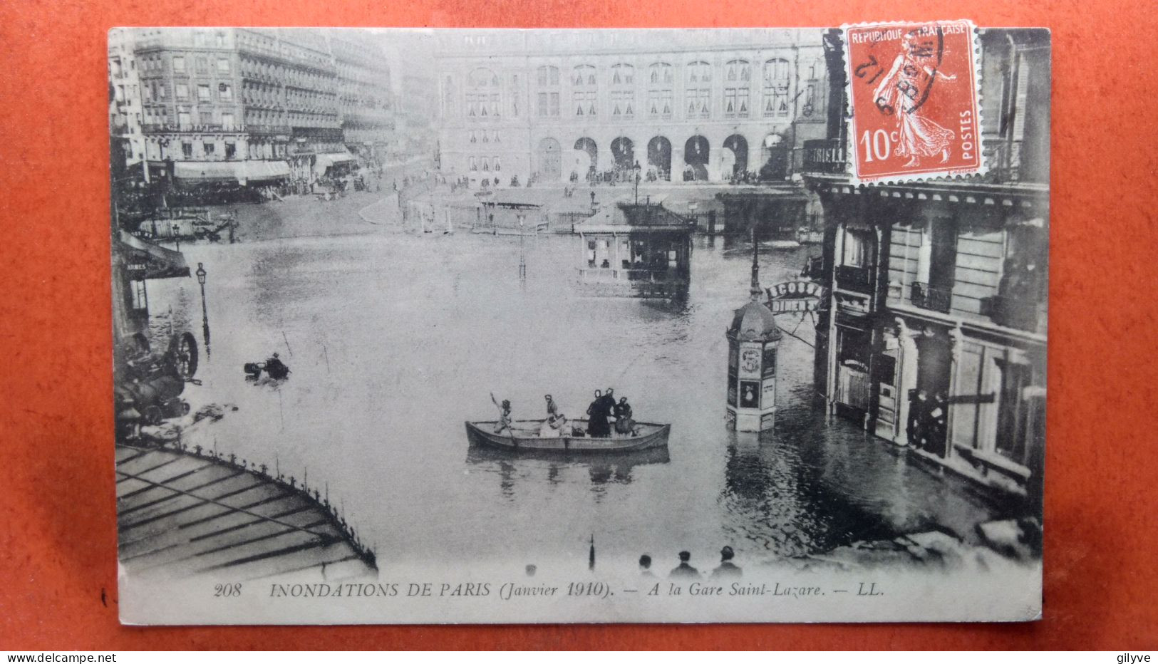 CPA (75) Inondations De Paris.1910. A La Gare Saint Lazare. .    (7A.794)d - Überschwemmung 1910