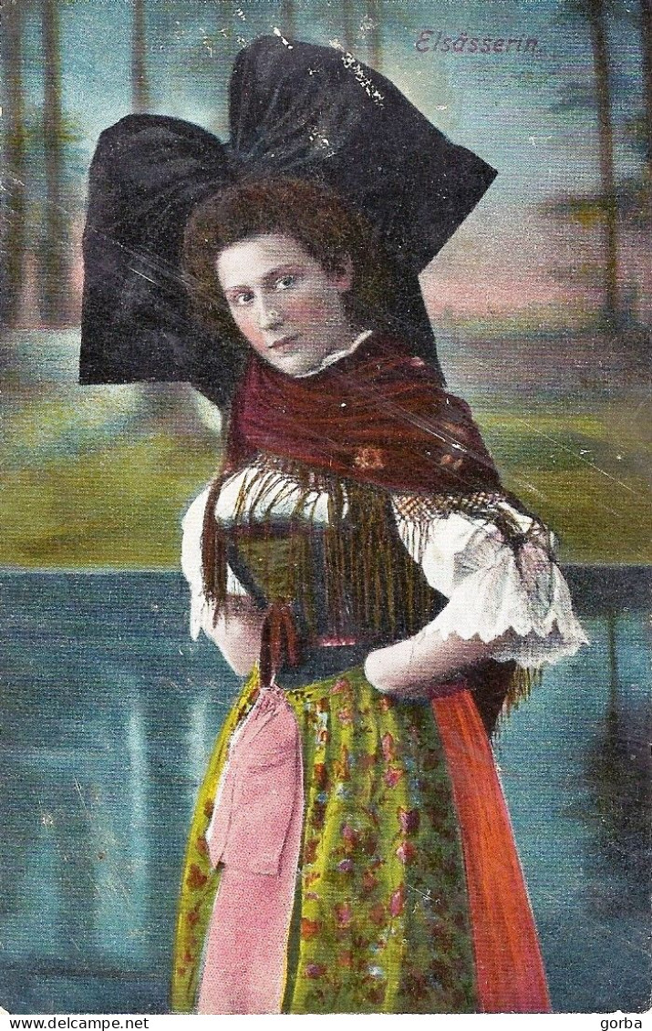 *CPA - Elsässerin - Alsacienne En Costume Traditionnel - Colorisée - Costumes