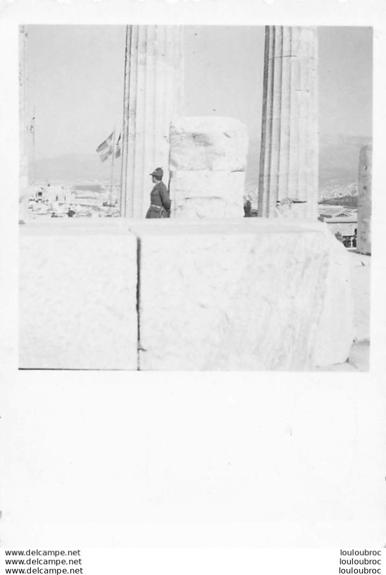 WW2 EN 1943 ARMEE ITALIENNE SOLDATS ITALIENS A ATHENES EN GRECE  PHOTO ORIGINALE 9 X 6 CM R19 - Guerre, Militaire