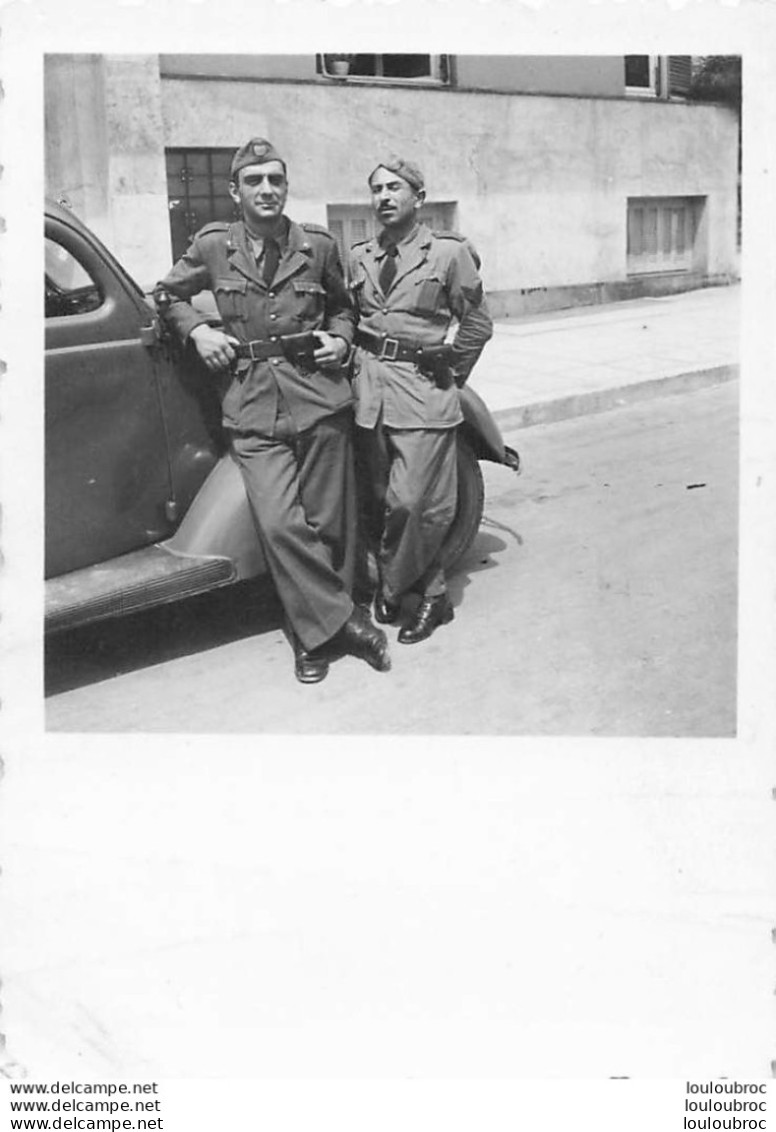 WW2 EN 1943 ARMEE ITALIENNE SOLDATS ITALIENS A ATHENES EN GRECE  PHOTO ORIGINALE 9 X 6 CM R36 - Guerre, Militaire