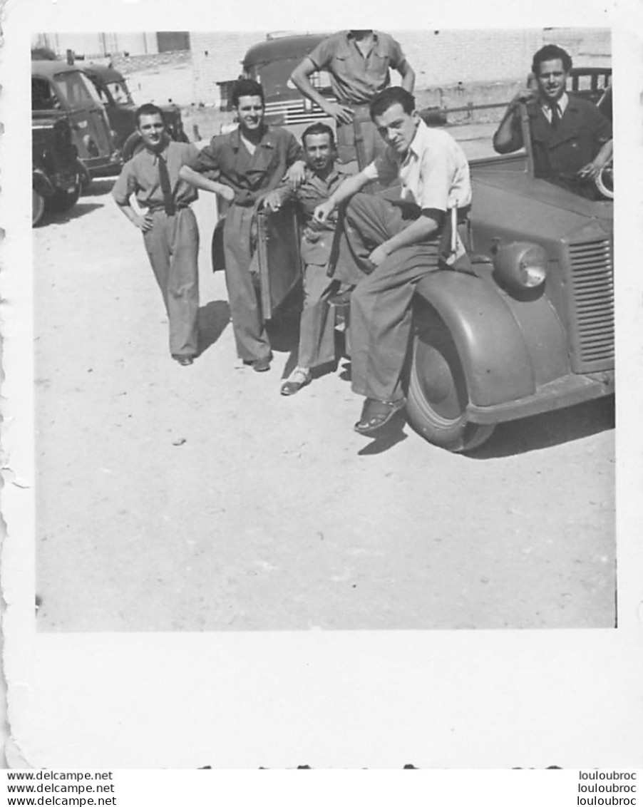 SOLDATS ITALIENS ET VEHICULES  ARMEE ITALIENNE PHOTO ORIGINALE  9 X 7 CM  Ref.z - Guerre, Militaire