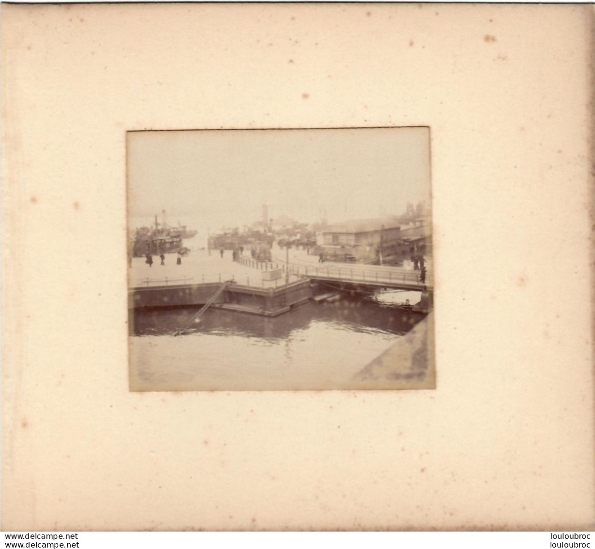 LIVERPOOL QUAI FLOTTANT  FIN 19em PHOTO ORIGINALE 8x7CM COLLEE SUR CARTON DE 18x13cm - Oud (voor 1900)