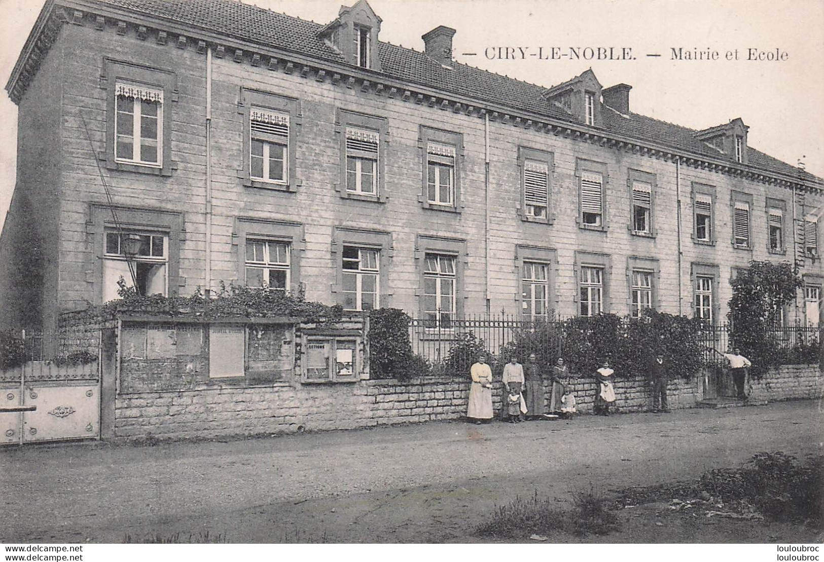 CIRY LE NOBLE MAIRIE ET ECOLE - Autres & Non Classés