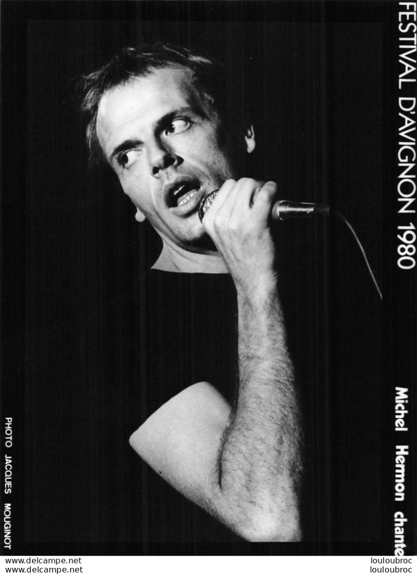 MICHEL HERMON CHANTE  AVIGNON 1980 PHOTO DE PRESSE ORIGINALE 20X15CM R3 - Famous People