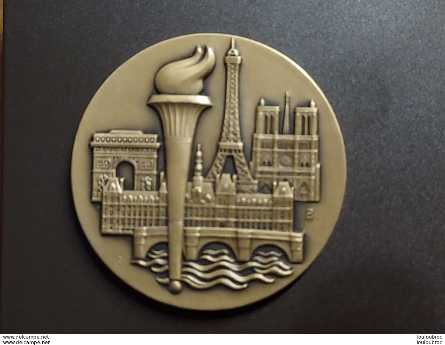 MEDAILLE VILLE DE PARIS  DIAMETRE 5 CM  POIDS 62 GRAMMES - Andere & Zonder Classificatie