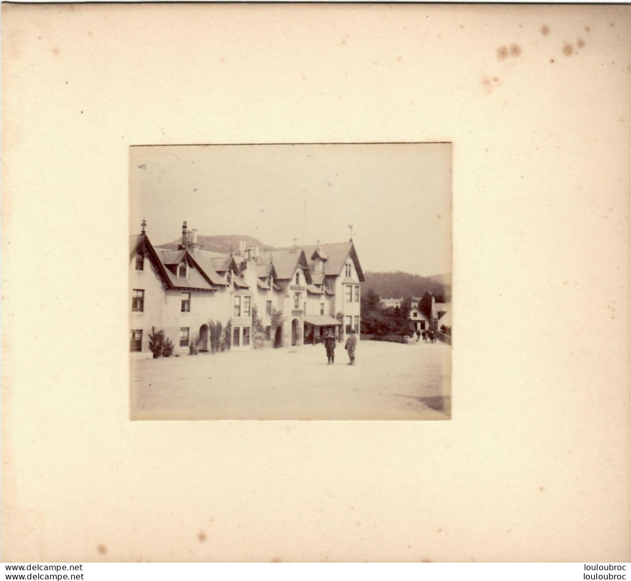 BRAEMAR HOTEL FIFE ARMS ECOSSE FIN XIXe SIECLE PHOTO ORIGINALE SUR CARTON DE16.50X15CM FORMAT DE LA PHOTO 8.50X7CM - Alte (vor 1900)