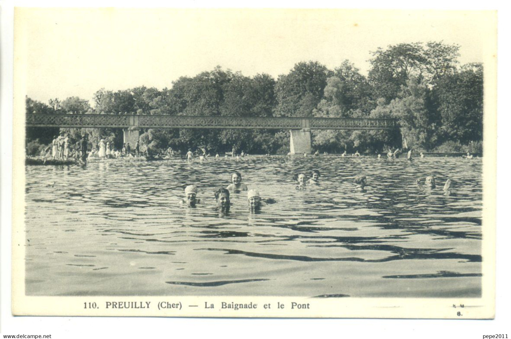 CPA 18 Cher - PREUILLY - La Baignade Et Le Pont - Animation, Baigneurs - Mehun-sur-Yèvre