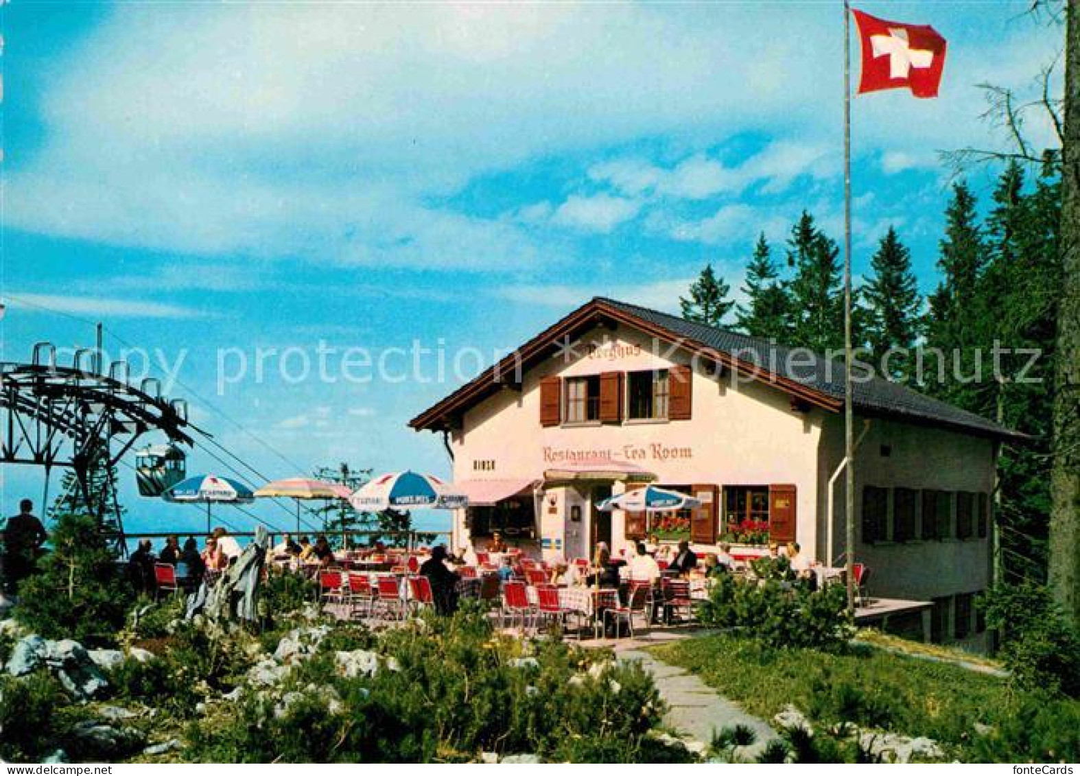 12856087 Pilatus Fraekmuentegg Berghus Restaurant Terrasse Bergbahn Schweizer Fl - Autres & Non Classés