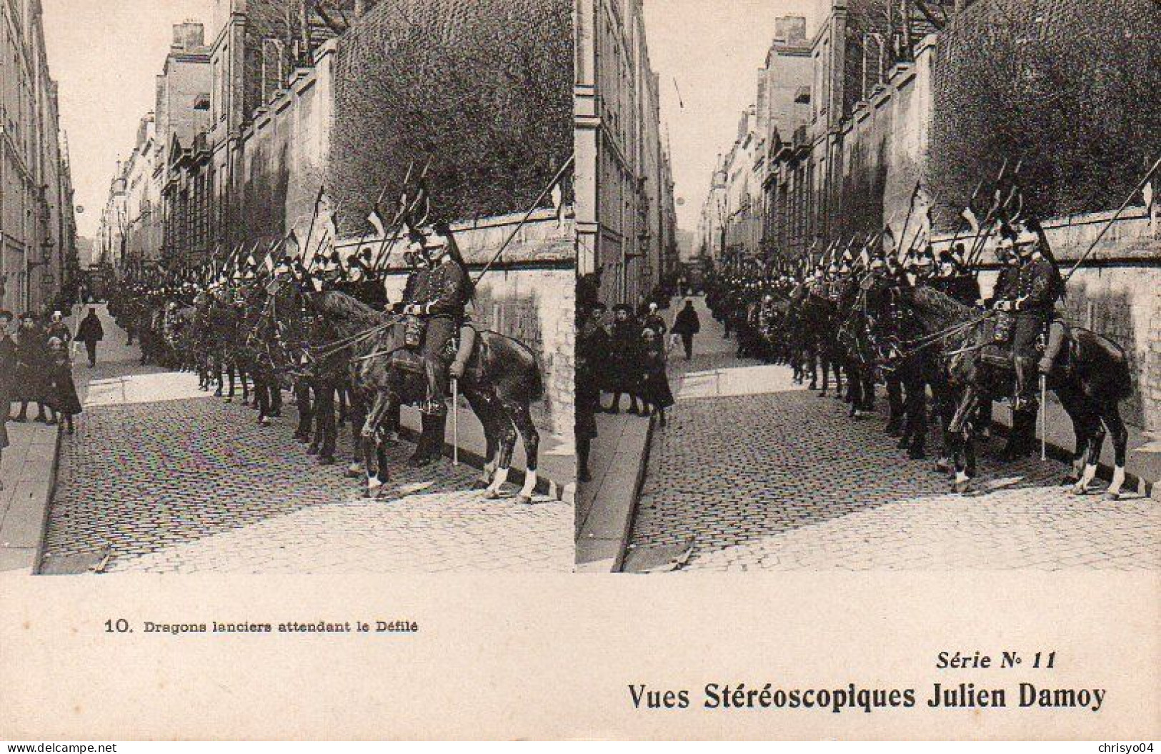 4V4Sb   Photo Vue Stéréoscopique Julien Damoy Paris Dragons Lanciers Soldats Attendant Le Défilé - Photographs
