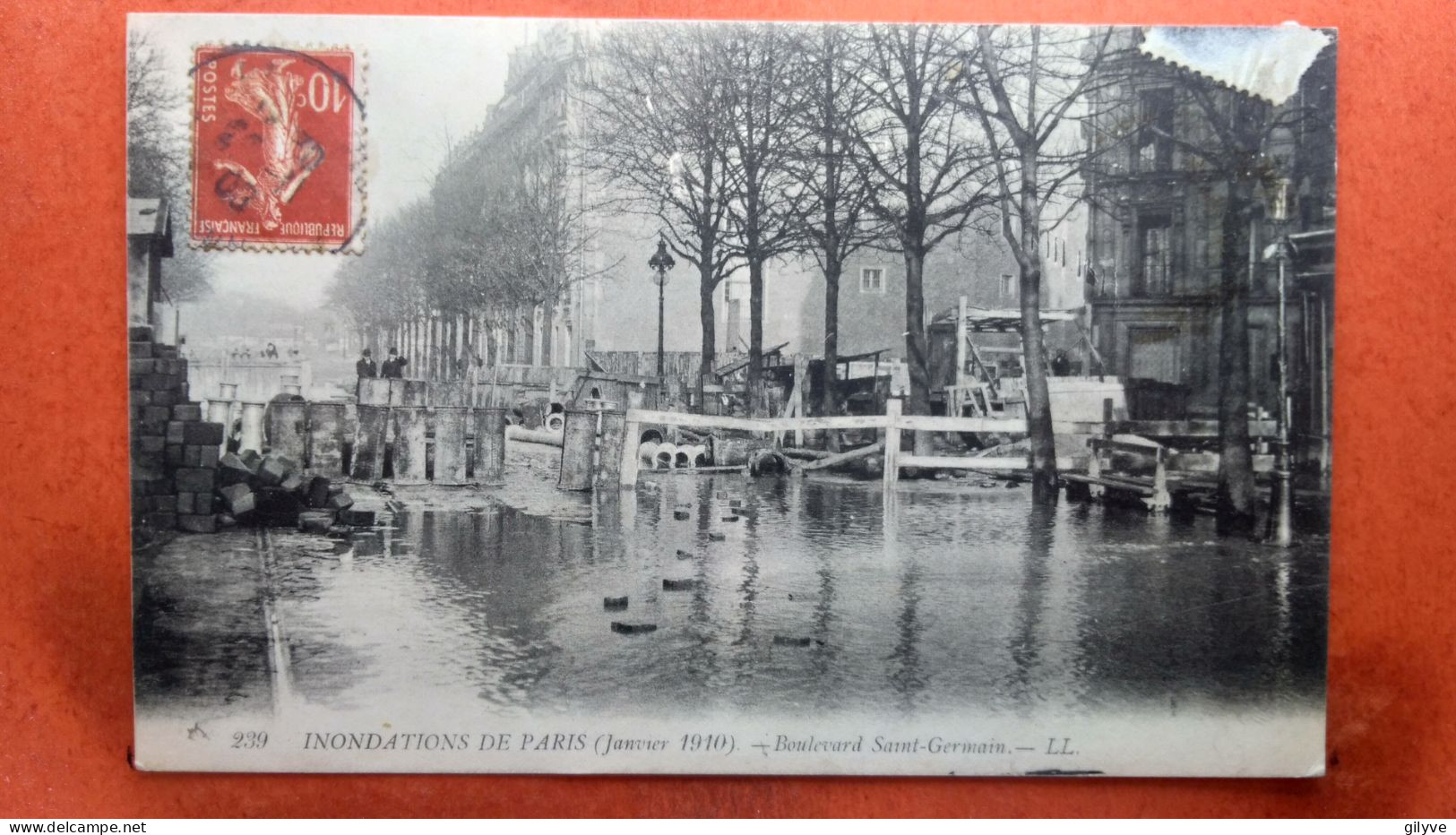 CPA (75) Inondations De Paris.1910. Boulevard Saint Germain. (7A.810) - De Overstroming Van 1910