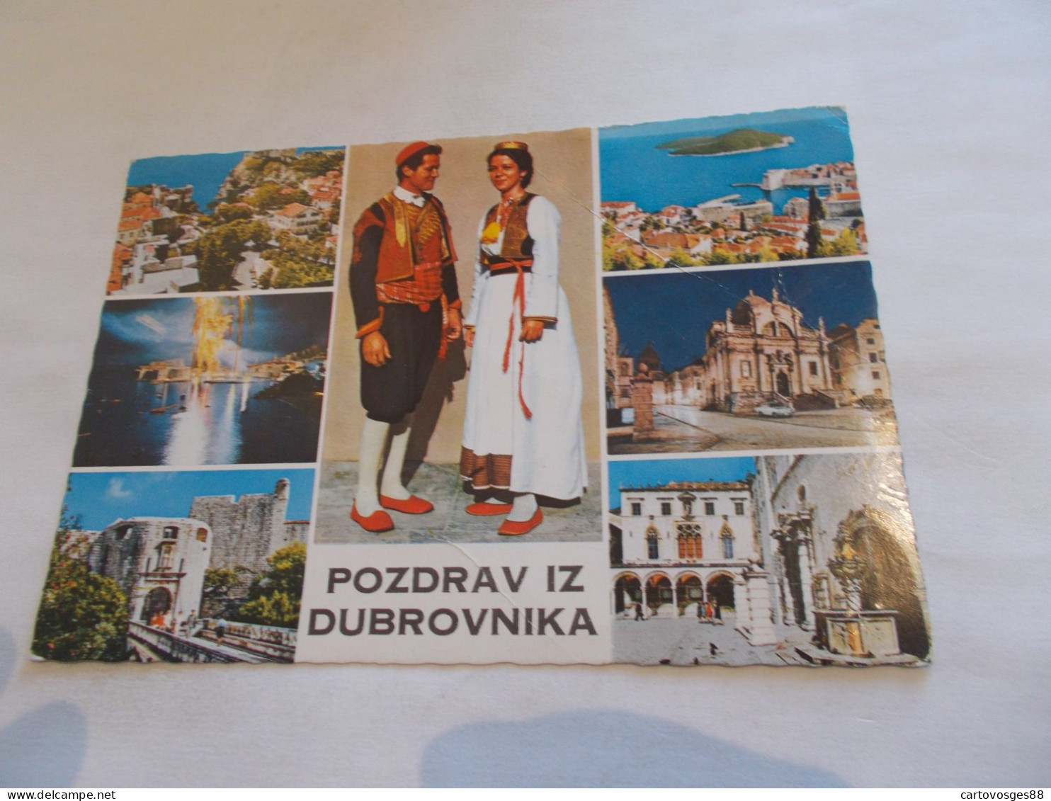 POZDRAV IZ DUBRONIKA DUBROVNIK ( CROATIA CROATIE ) MULTIVUES ET COUPLE COSTUMES FOLKLORE 2 TIMBRES 1977 - Croatia