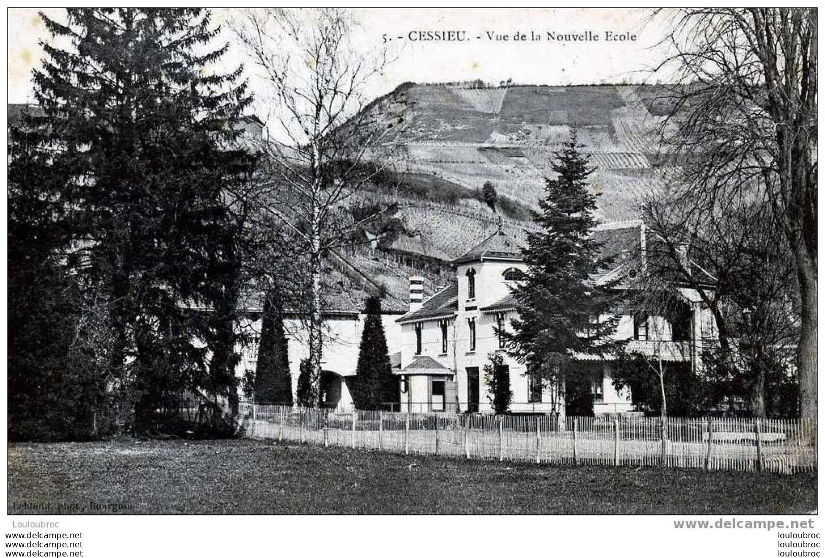 38 CESSIEU VUE DE LA NOUVELLE ECOLE VOYAGEE 1910 - Other & Unclassified