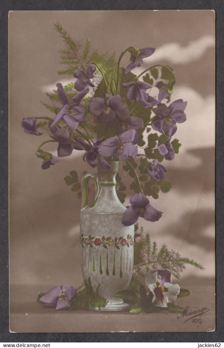 093274/ Bouquet De Violettes Dans Un Vase - Blumen
