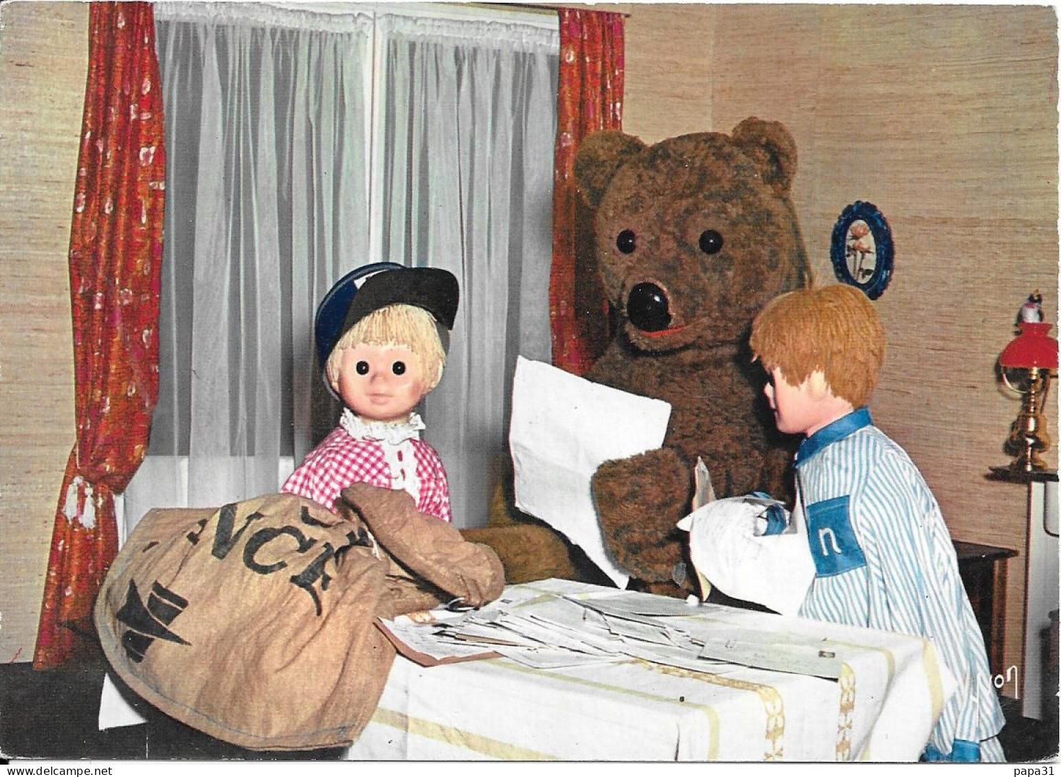 Bonne Nuit Les Petits . Nounours Nicolas Et Pimprenelle . Nounours Lit Son Courrier - TV-Reeks