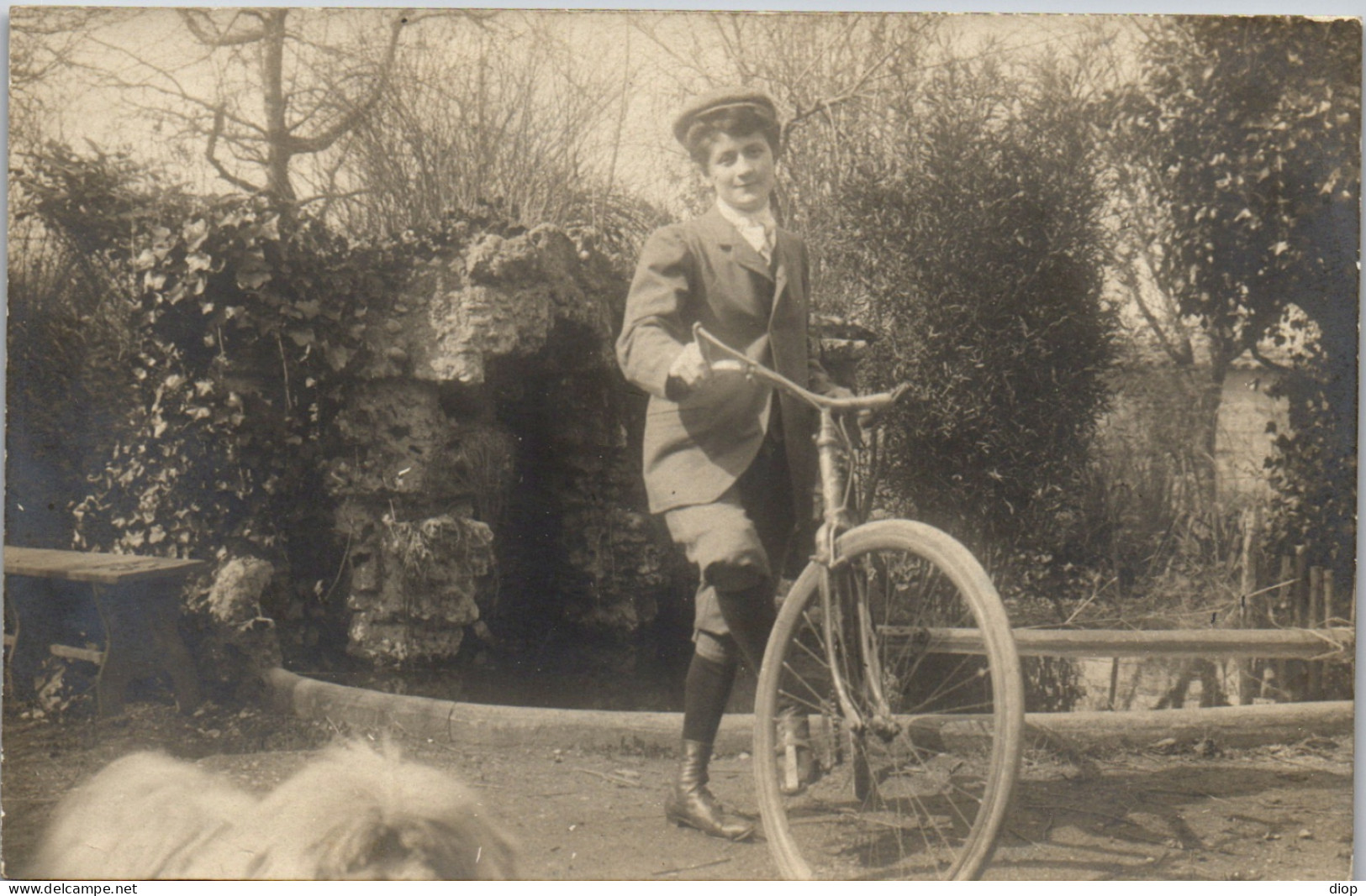 CP Carte Photo D&#039;&eacute;poque Photographie Vintage  Bicyclette Cycliste Anna Bellier - Non Classés