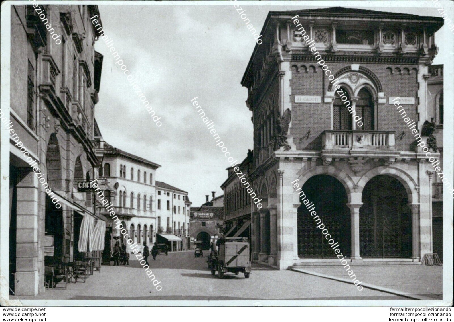 Bl569 Cartolina Thiene Corso Garibaldi E Mon.ai Caduti Provincia Di Vicenza - Vicenza