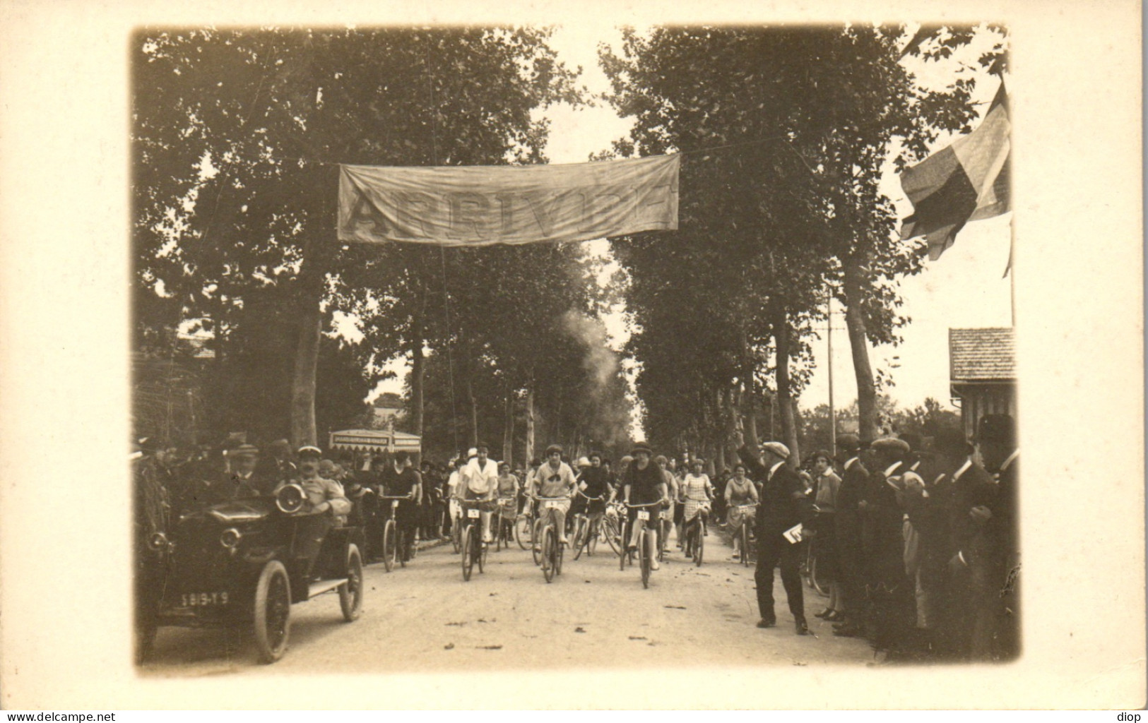 CP Carte Photo D&#039;&eacute;poque Photographie Vintage Course Cycliste Cyclisme Automobile - Sport