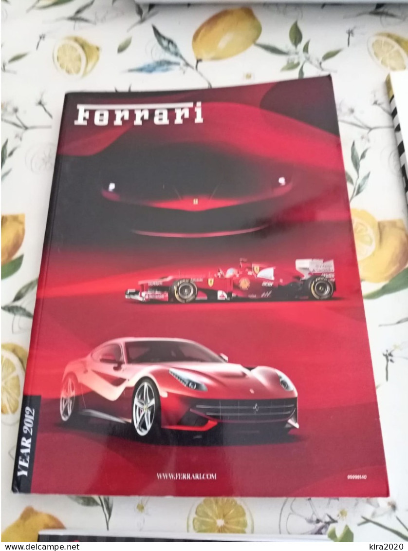 GRANDE LIBRO IN INGLESE FERRARI YEAR 2012 - Non Classés