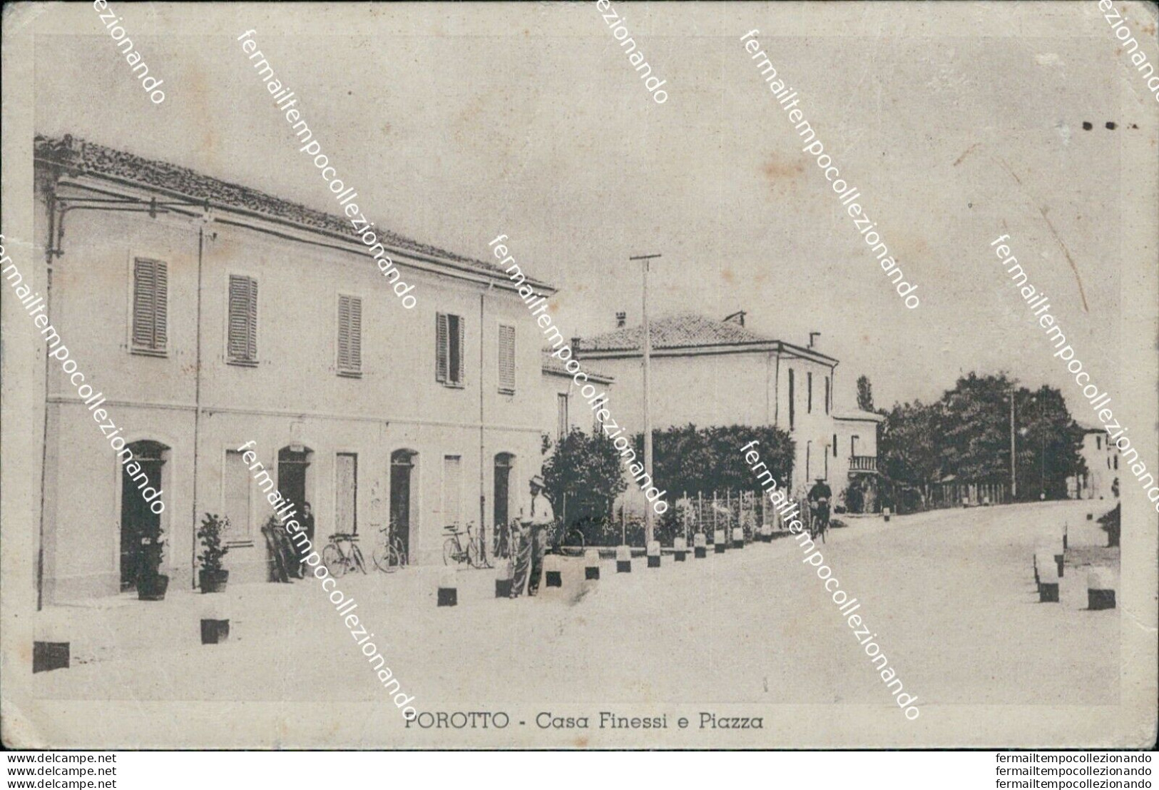 Bg68 Cartolina Porotto Casa Finessi E Piazza Pieghe 1937 Provincia Di Ferrara - Ferrara