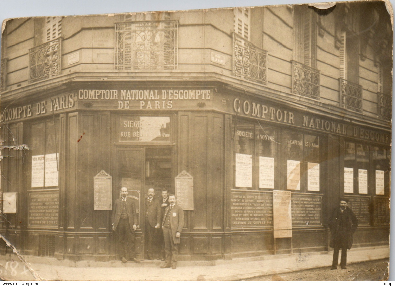 CP Carte Photo D&#039;&eacute;poque Photographie Vintage Groupe Uniforme - Orte