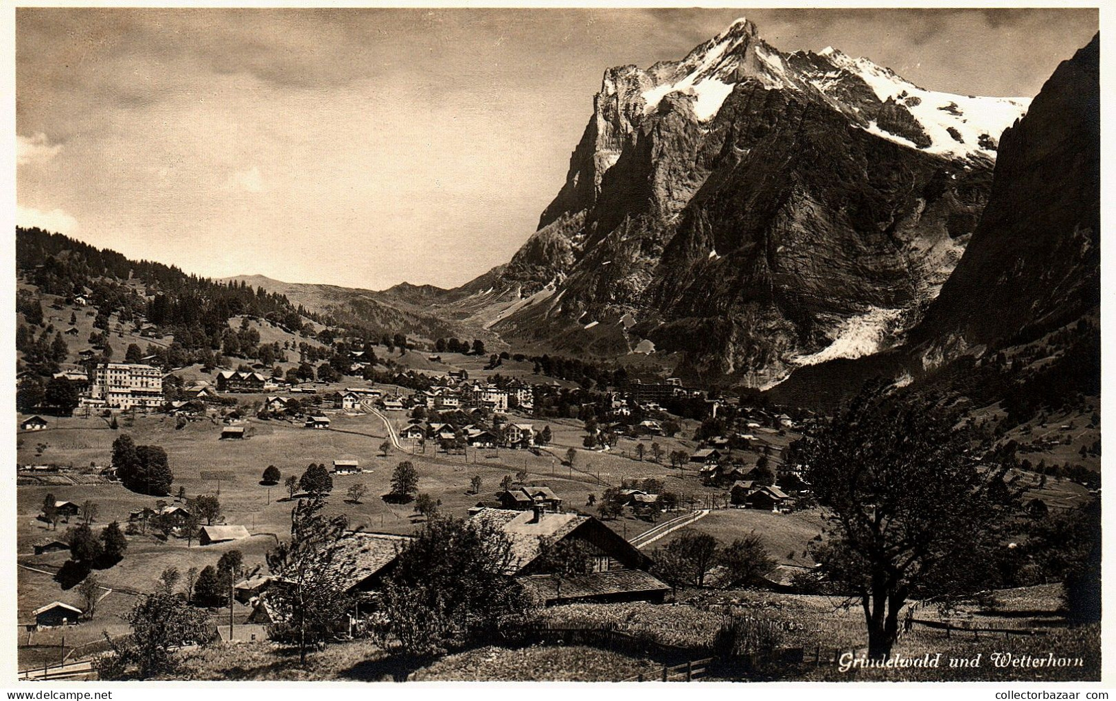 Swiss Alps Village Under Mountain Grundelwald And Wetterhorn View Real Photo Vintage Postcard - Other & Unclassified