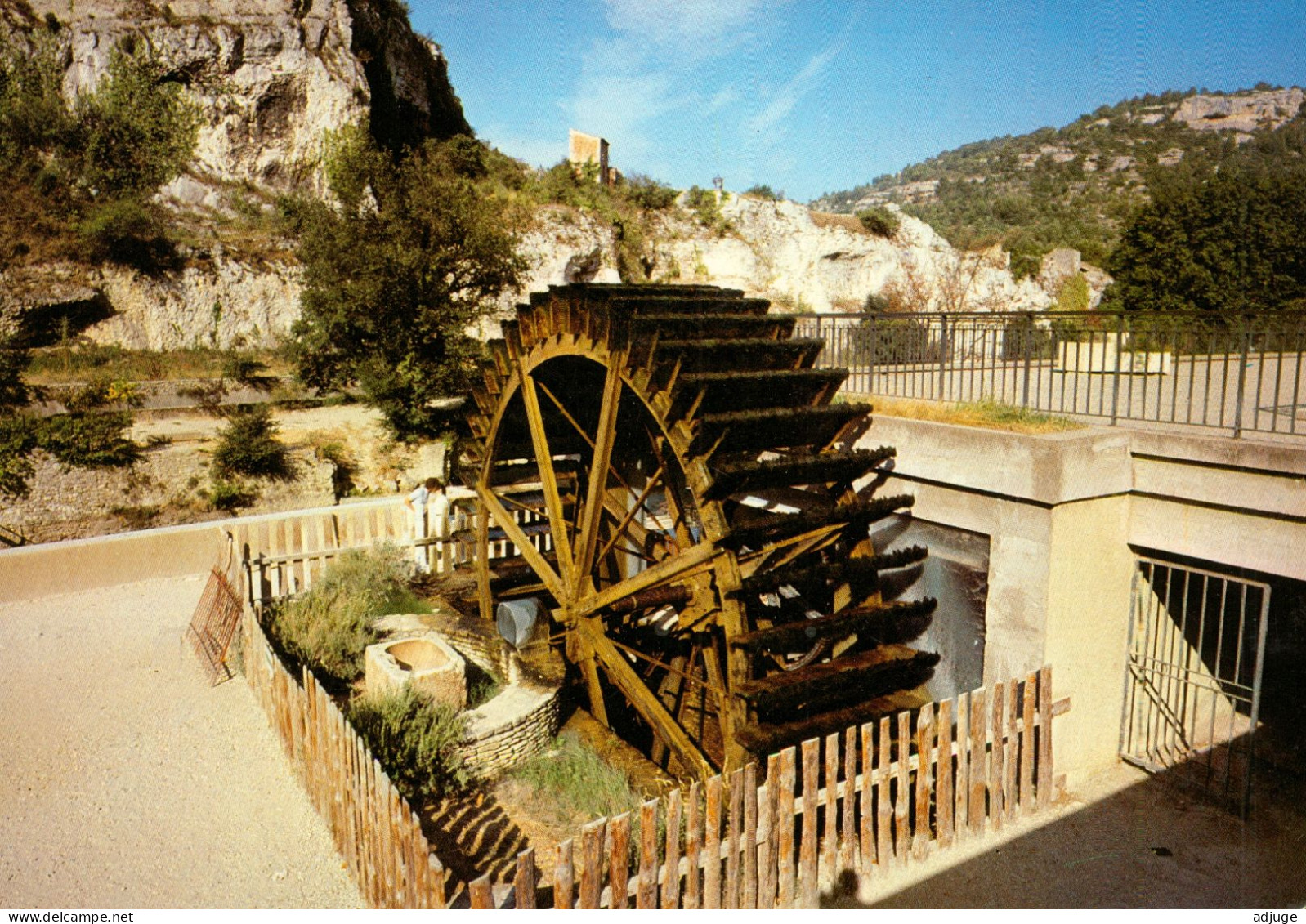 CPM-84- FONTAINE-DE-VAUCLUSE - Roue à Aube **TBE**2 Scans - Autres & Non Classés