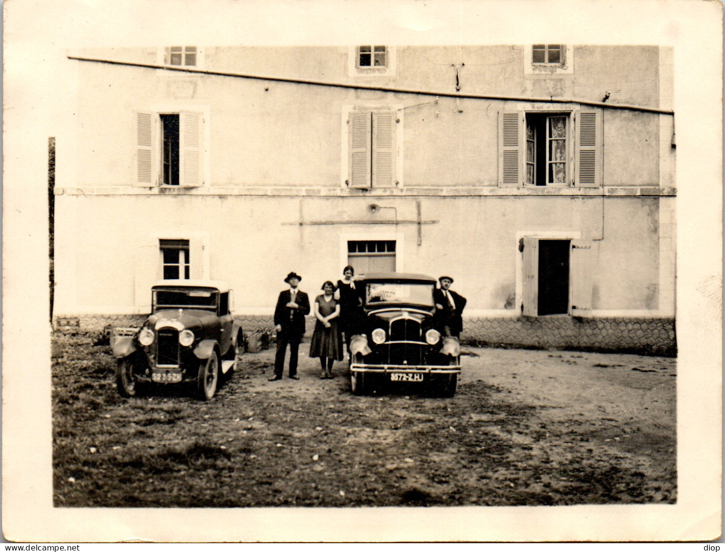 Photographie Photo Vintage Snapshot Amateur Voiture Automobile Auto &agrave; Situer  - Cars