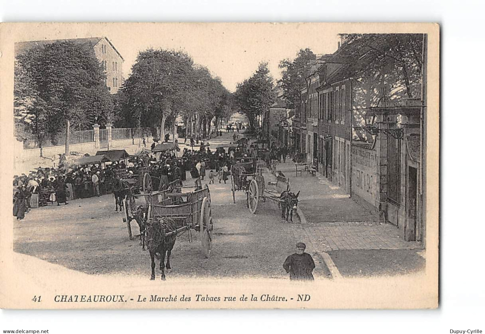 CHATEAUROUX - Le Marché Des Tabacs Rue De La Châtre - Très Bon état - Chateauroux