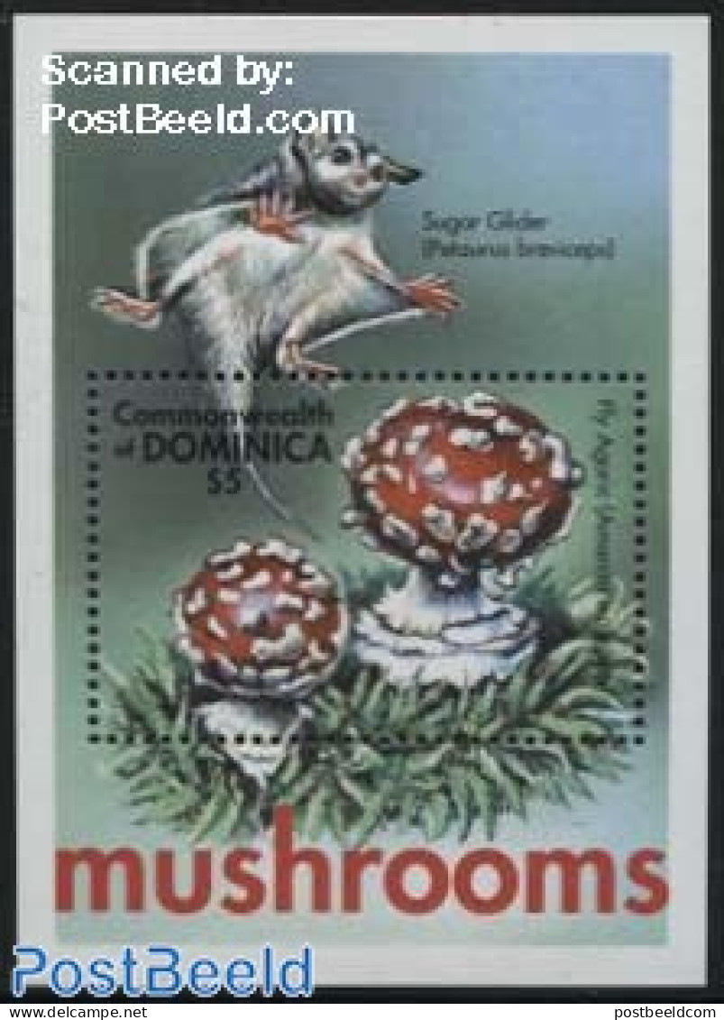 Dominica 2001 Mushrooms S/s, Armanita Muscaria, Mint NH, Nature - Various - Mushrooms - Union - Mushrooms