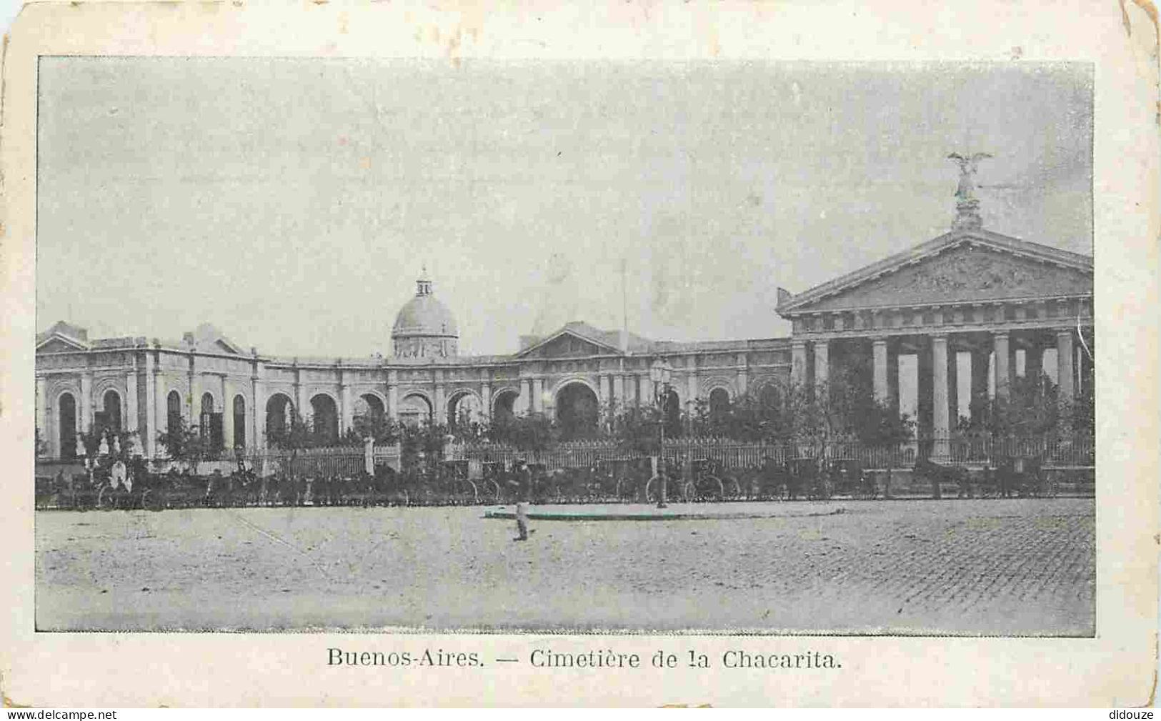 Argentine - Buenos Aires - Cimetière De La Chacarita - Argentina - CPA - Etat Légèrement écornée Et Pli Visible - Voir S - Argentine