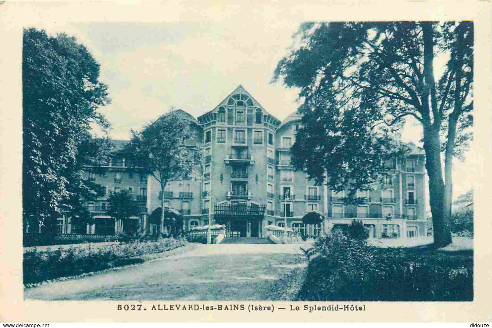 38 - Allevard Les Bains - Le Splendid-Hôtel - CPA - Voir Scans Recto-Verso - Allevard