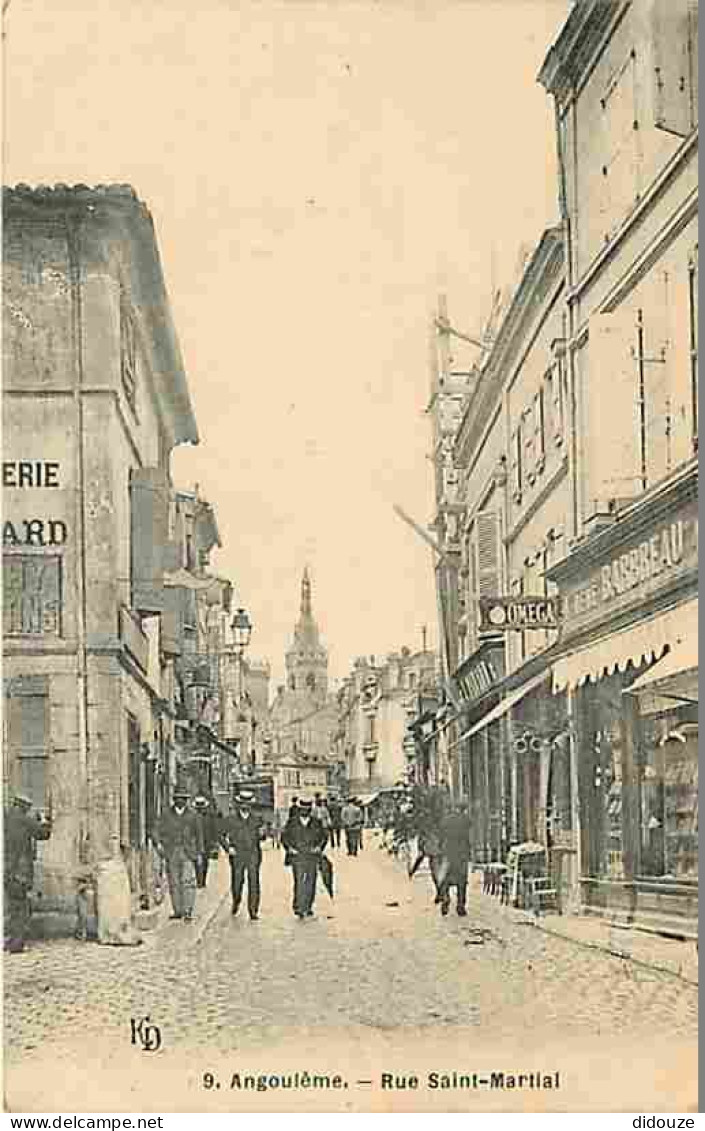 16 - Angouleme - Rue Saint-Martial - Animée - Oblitération Ronde De 1915 - CPA - Voir Scans Recto-Verso - Angouleme