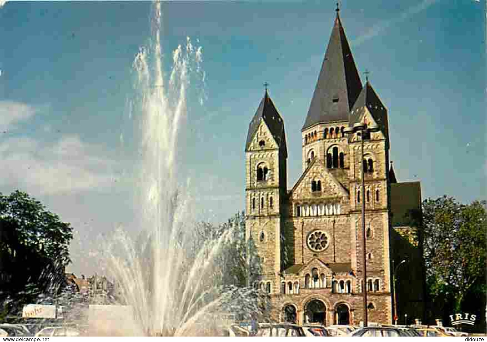 57 - Metz - Le Temple Neuf - Jets D'eau - CPM - Voir Scans Recto-Verso - Metz