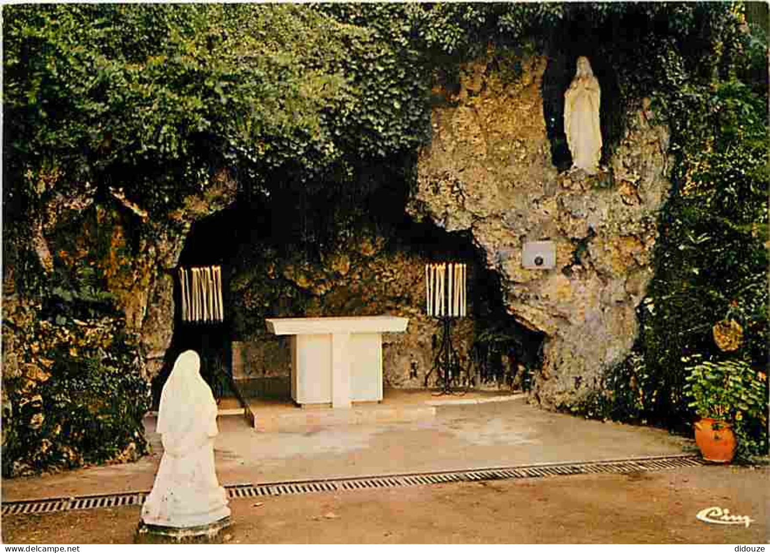58 - Nevers - Le Couvent Saint Gildas - La Grotte De Lourdes - Carte Neuve - CPM - Voir Scans Recto-Verso - Nevers