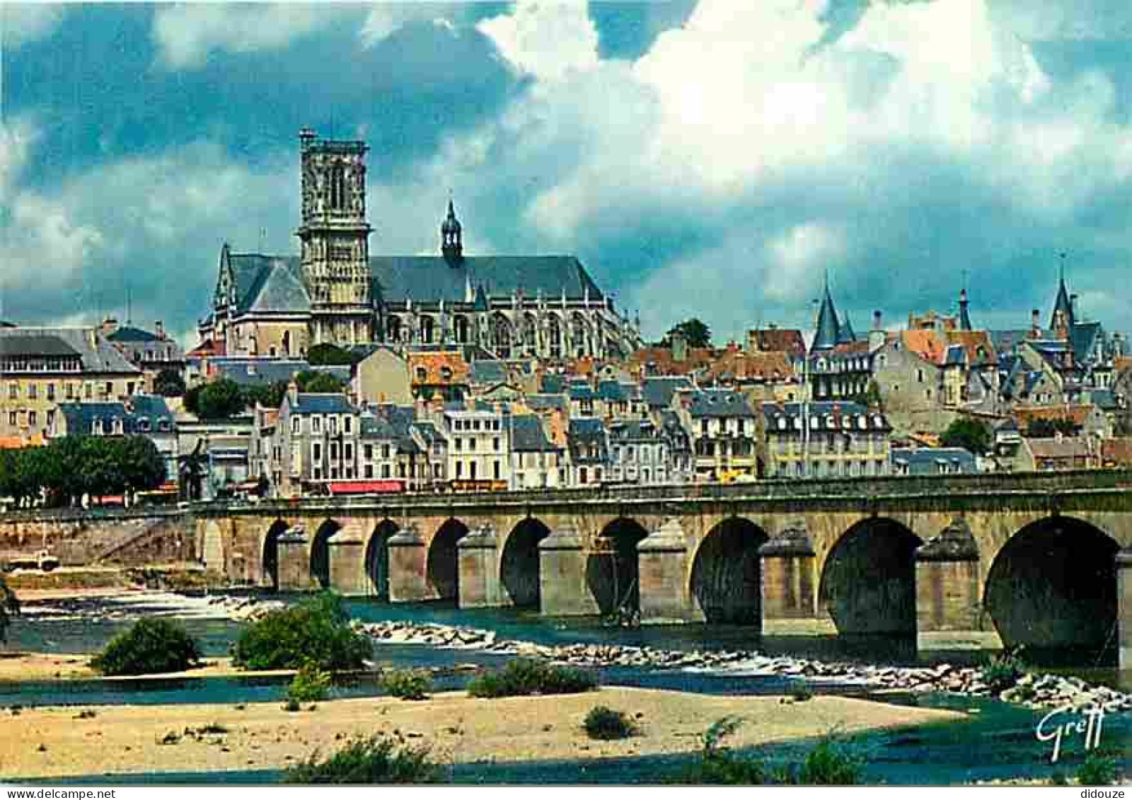 58 - Nevers - La Loire - Le Pont Sur La Loire - La Cathédrale - Carte Neuve - CPM - Voir Scans Recto-Verso - Nevers