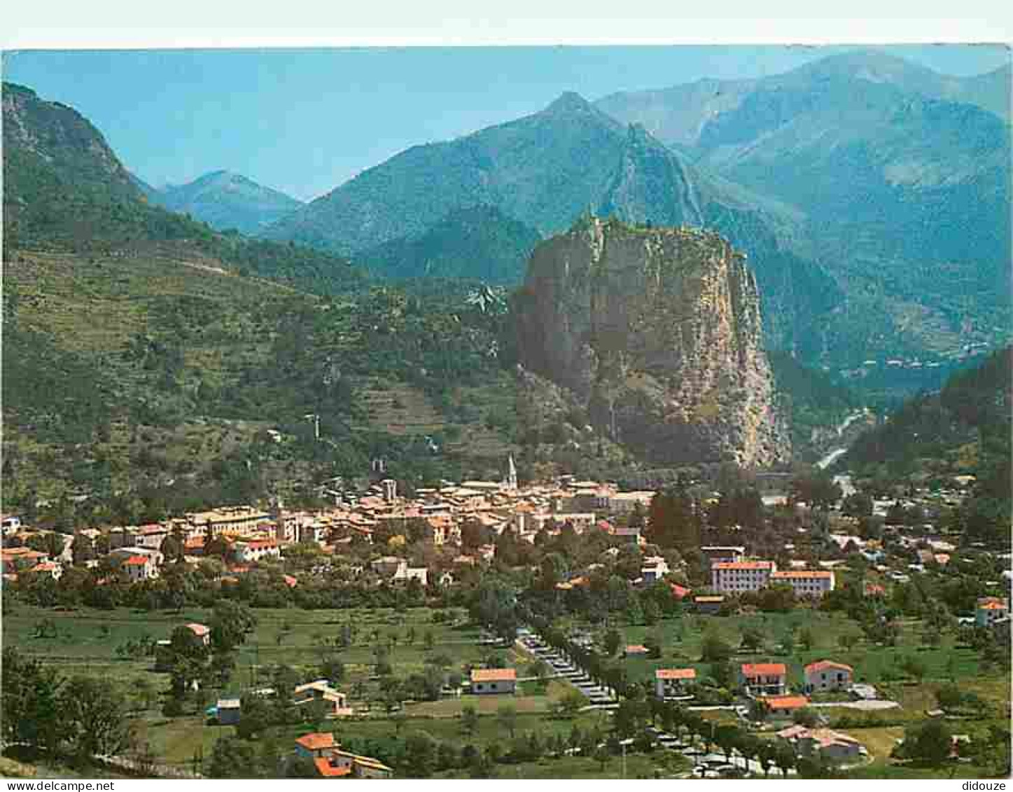 04 - Castellane - Vue Générale - Flamme Postale De Bormes Les Mimosas - CPM - Voir Scans Recto-Verso - Castellane