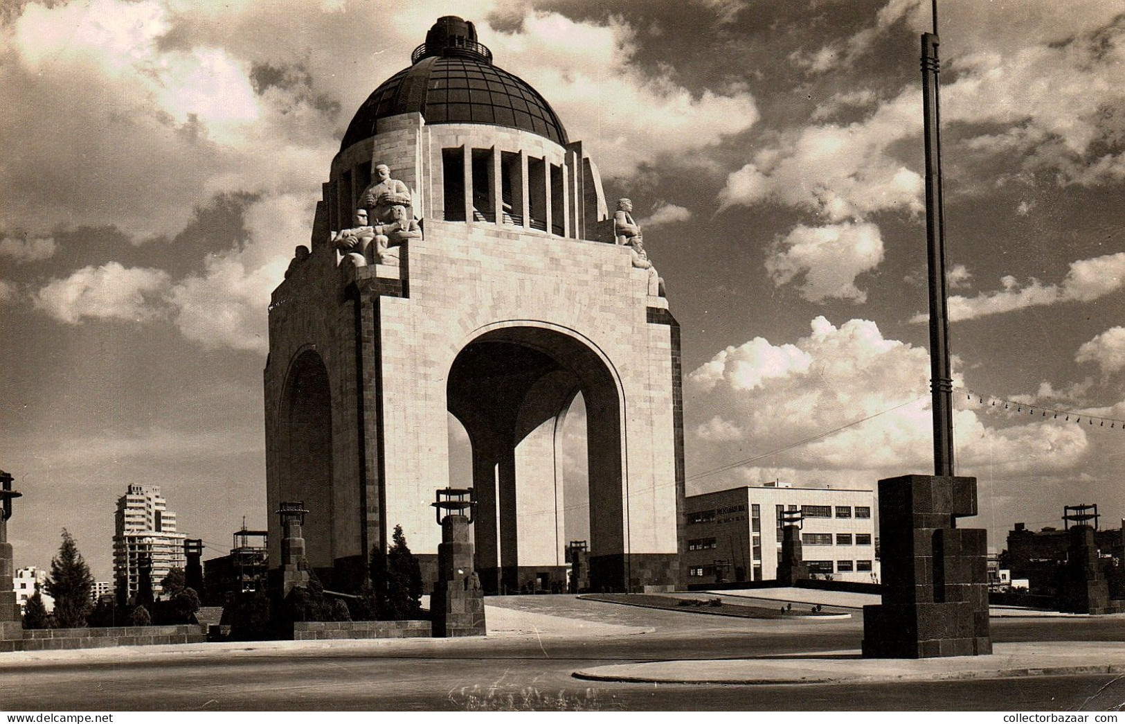 Mexico Building Architecture And Sculpture Real Photo Vintage Postcard - México