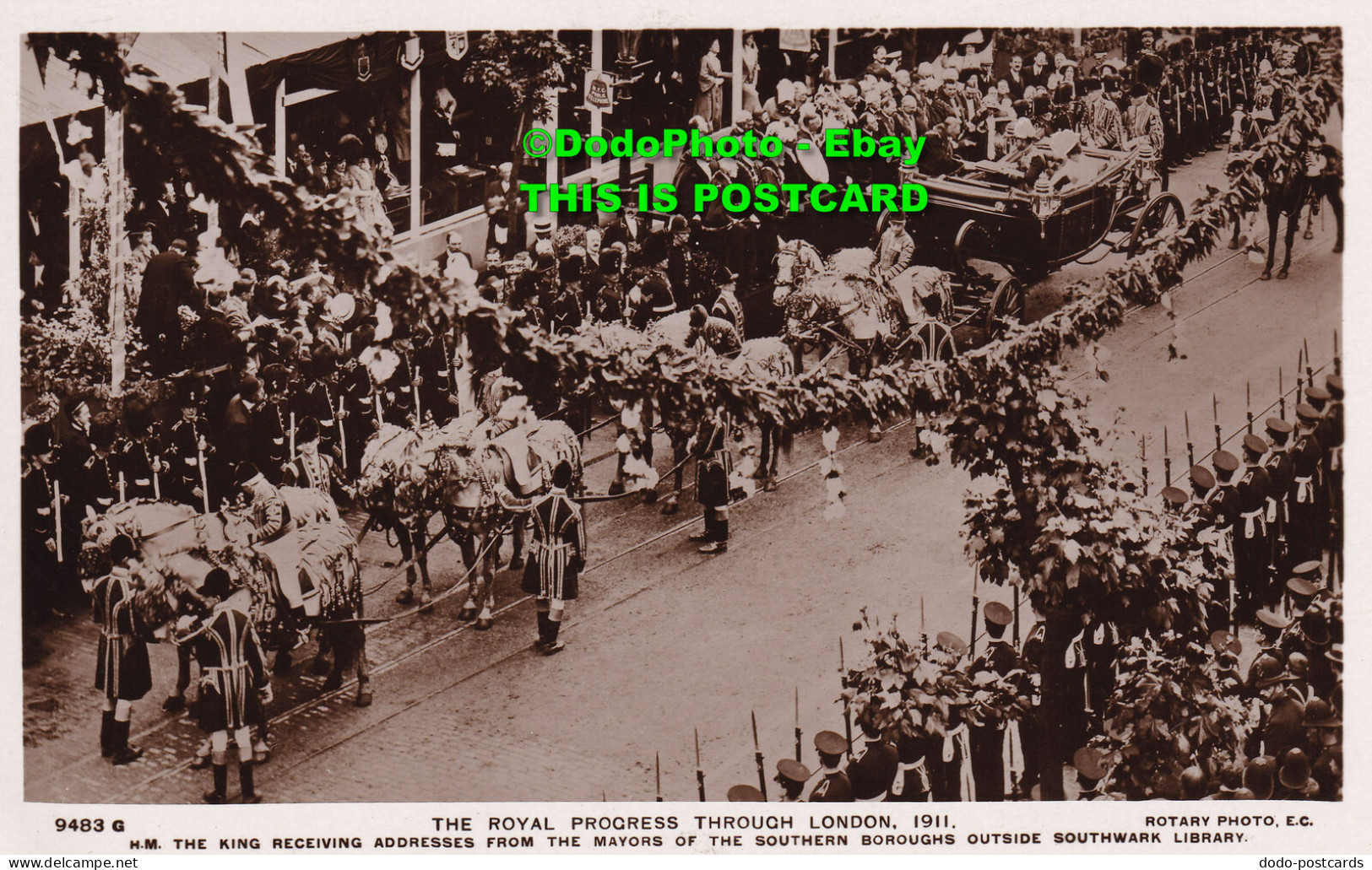 R384316 The Royal Progress Through London. H. M. King Receiving Addresses From T - Andere & Zonder Classificatie