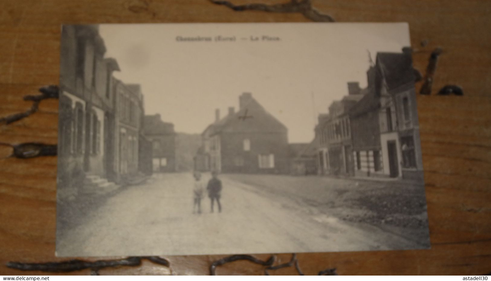 CHENNEBRUN , La Place ................ 19150 - Autres & Non Classés