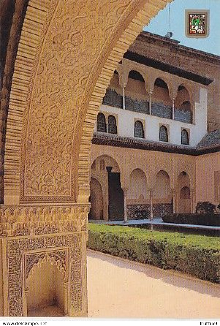 AK 211628 SPAIN - Granada - Alhambra - Patio De Los Arrayenes - Pórtico Sur - Granada