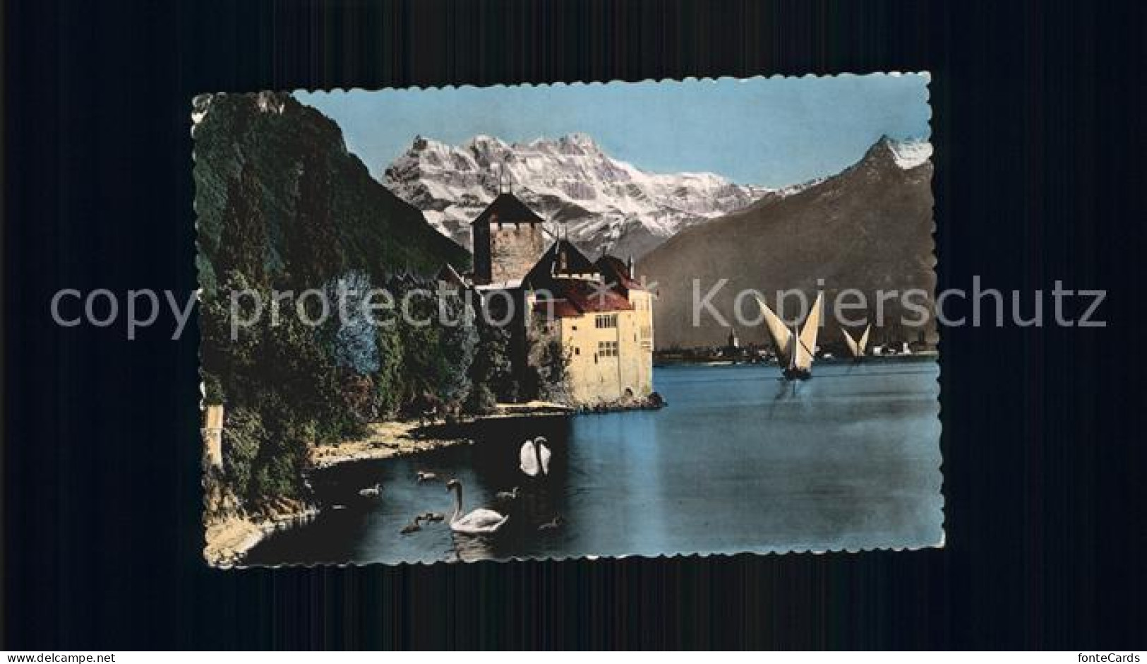 12602767 Chillon Chateau Lac Leman Et Les Dents Du Midi Genfersee Alpen Montreux - Andere & Zonder Classificatie