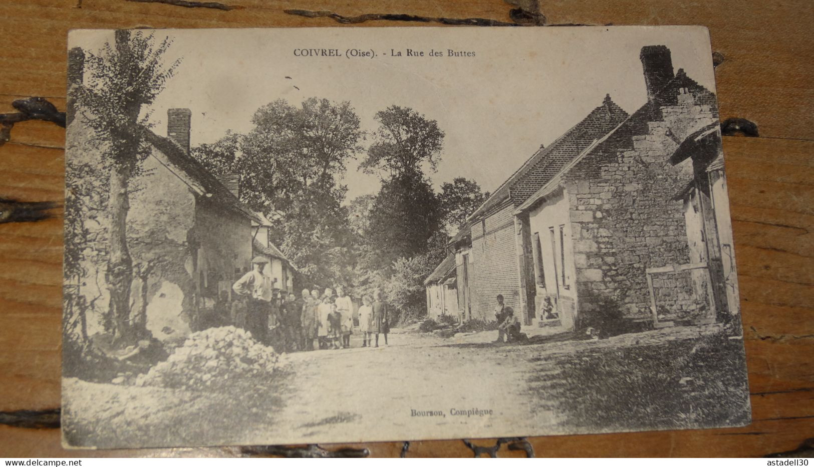 COIVREL, La Rue Des Buttes ................ 19157 - Autres & Non Classés