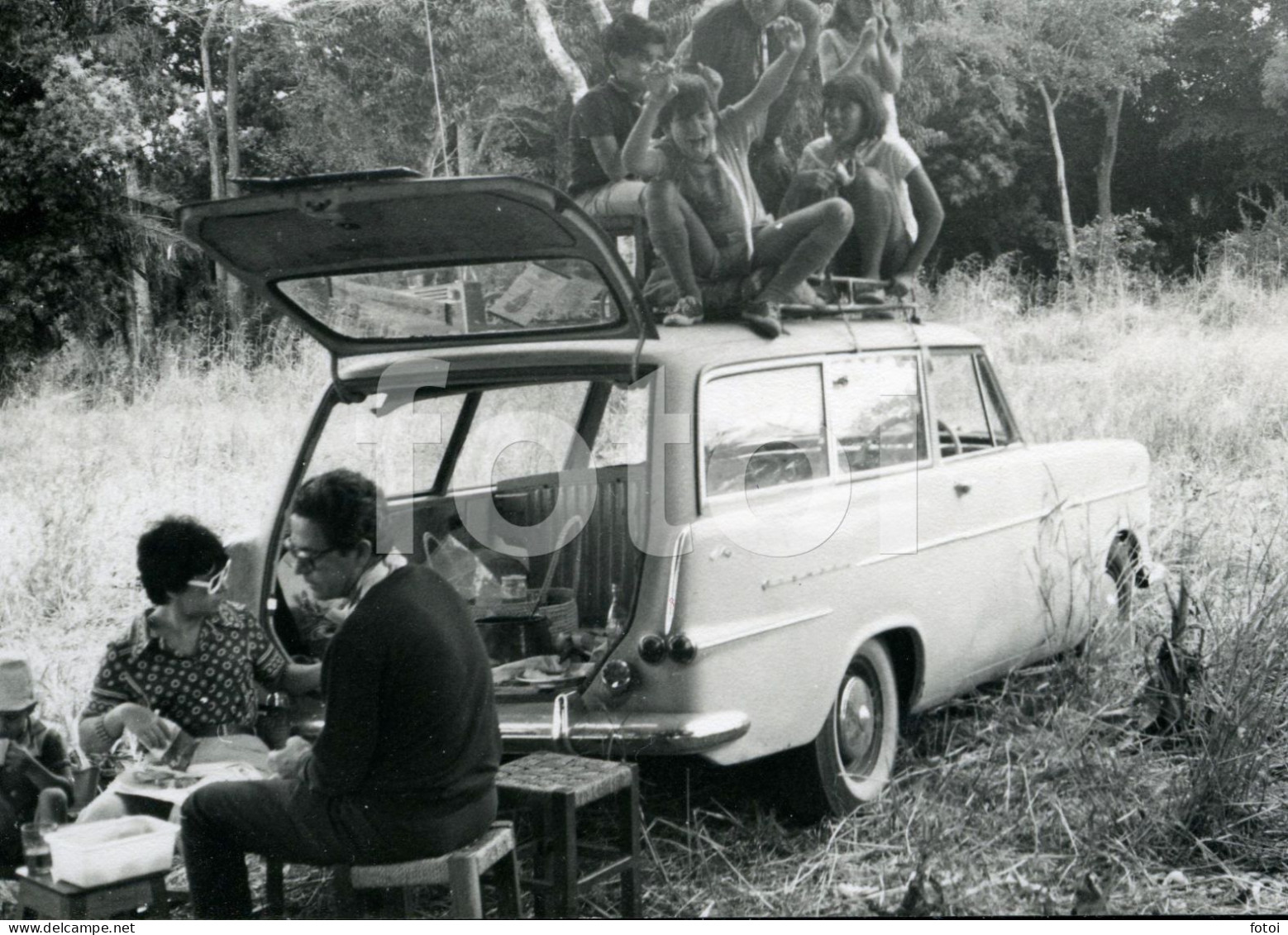 60s ORIGINAL AMATEUR PHOTO FOTO P2 OPEL REKORD CARAVAN OLDTIMER PICNIC MOZAMBIQUE MOÇAMBIQUE AFRICA  AFRIQUE AT112 - Auto's