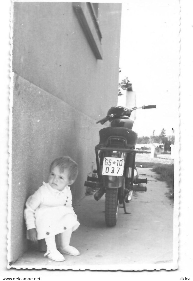 Photo ( 8.5cm/13.5cm ) - Children ,bike,motor Bike,Croatia 1962 - Cycling