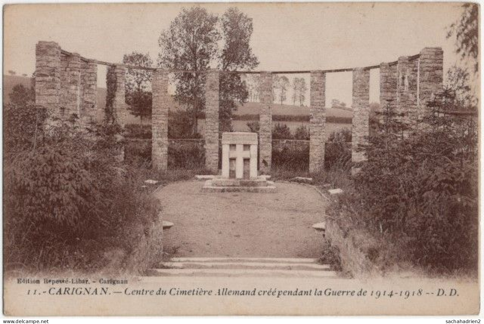 08. CARIGNAN. Centre Du Cimetière Allemand Créé Pendant La Guerre 1914-1918. 11 - Autres & Non Classés