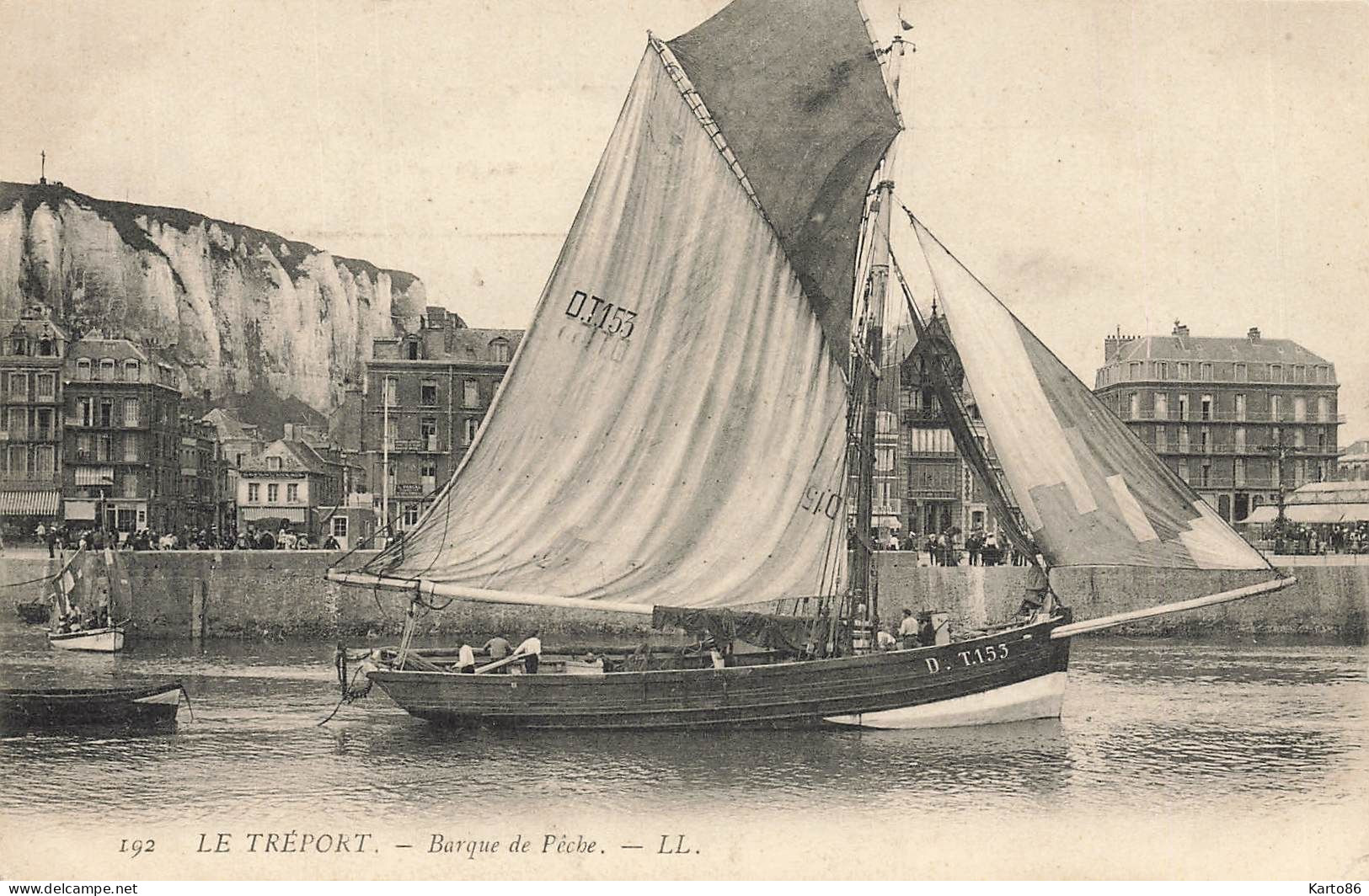 Le Tréport * Barque De Pêche * Bateaux Pêcheurs - Le Treport