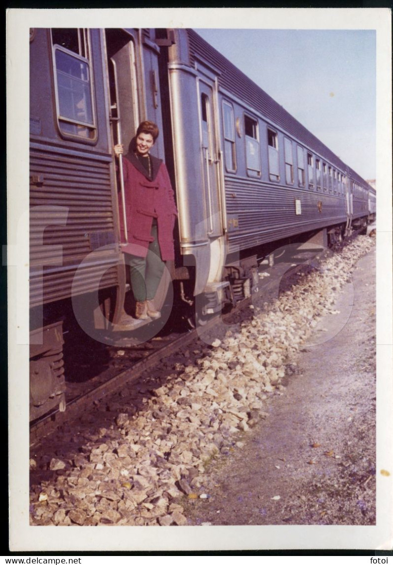 2 PHOTOS SET 60s AMATEUR PHOTO FOTO COMBOIO CP TRAIN PORTUGAL AT18 - Trains
