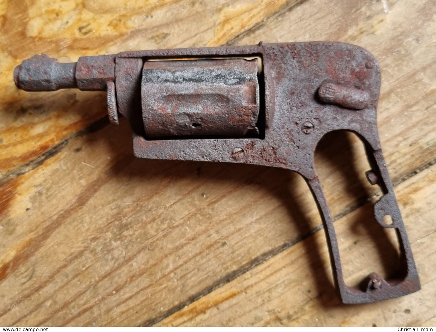 Revolver Velodog  Fouille - Armas De Colección