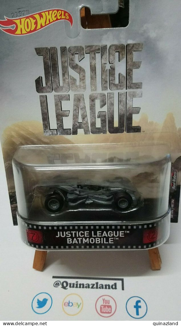 Hot Wheels Entertainment Justice League Batmobile (NG21) - HotWheels